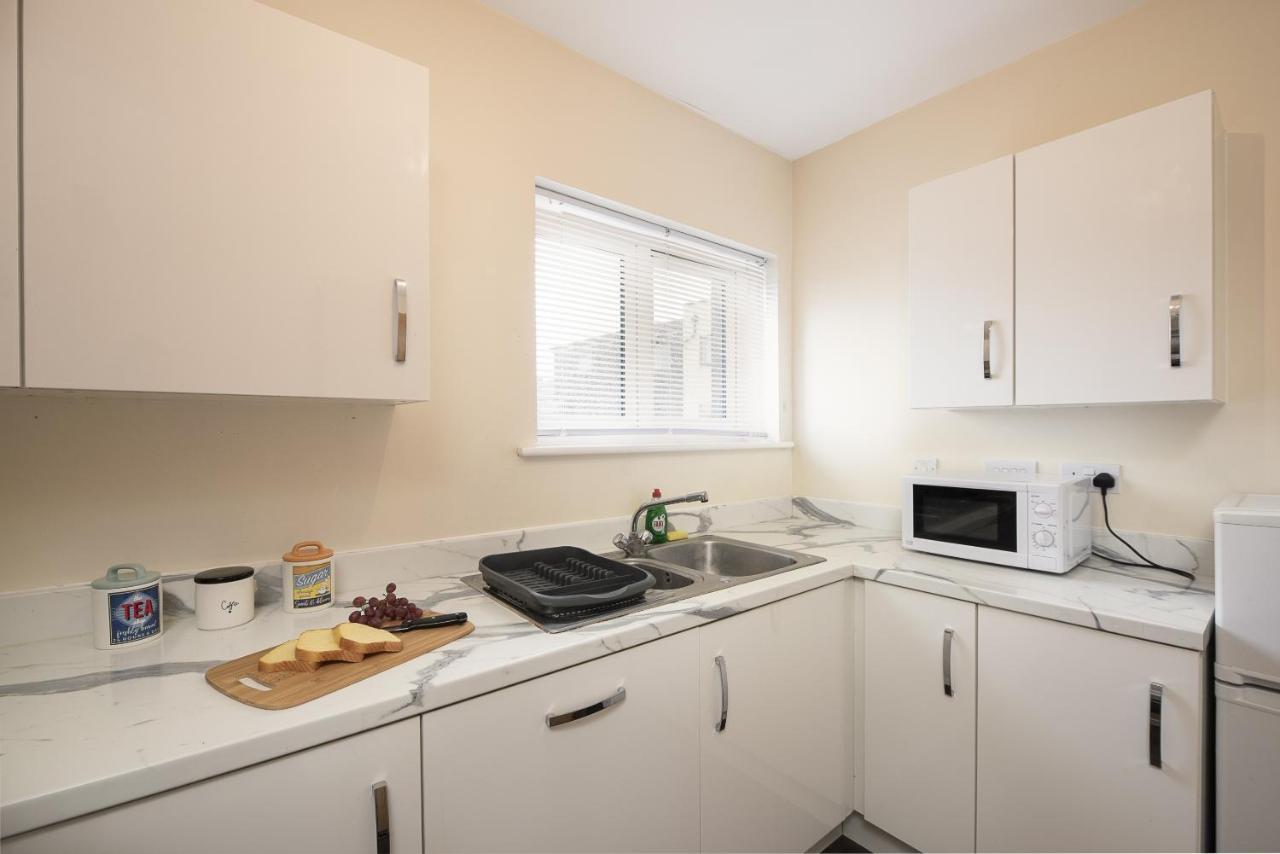 Inaras Place Aylesbury  Εξωτερικό φωτογραφία